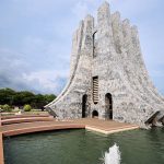 Accra, Ghana: cental building surrounded by water at Kwame Nkrumah Park - named after the founding father of Ghana, built on a former British polo field - High street - photo by M.Torres